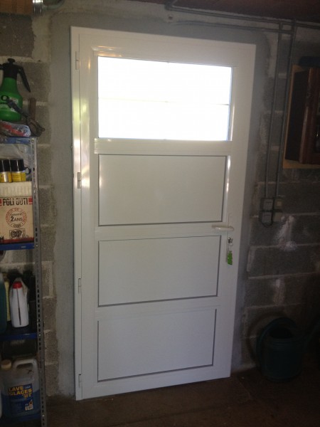 Installation de Porte de service pvc à Saint Junien et en Haute Vienne